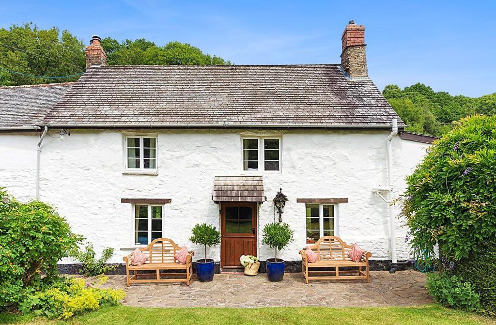 Bratton Mill Farmhouse Bratton Fleming Exterior foto
